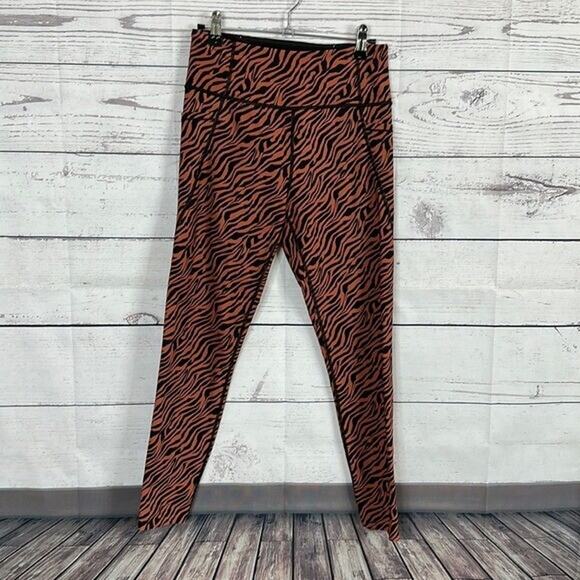 Victorias Secret Leggings Womens Small Knockout Tight Zebra Pockets - Picture 1 of 12